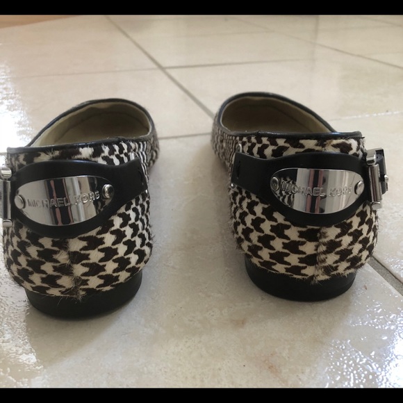 Michael Kors Beautiful Flats ❤️ - Picture 2 of 6